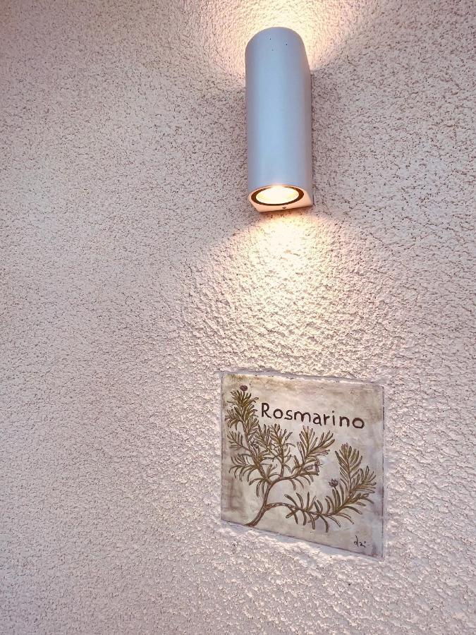 Agriturismo Casette Del Forno มอนตัลโต ดิ กัสโตร ภายนอก รูปภาพ